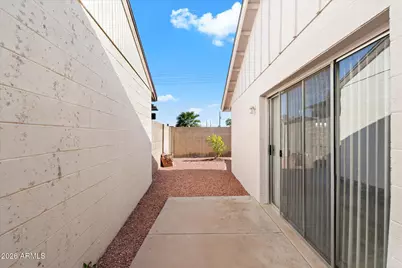 8037 N 40th Avenue, Phoenix, AZ 85051 - Photo 21