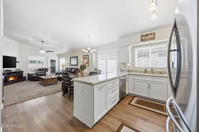 8623 W Paradise Lane, Peoria, AZ 85382 - Photo 5