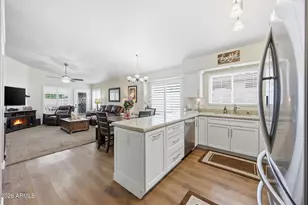 8623 W Paradise Ln, Peoria, AZ 85382 - Photo 5