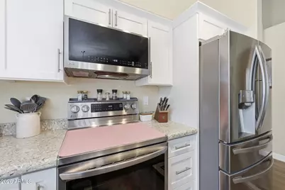 8623 W Paradise Lane, Peoria, AZ 85382 - Photo 11