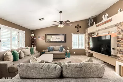 6512 N 90th Drive, Glendale, AZ 85305 - Photo 9