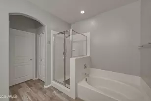 955 E Knox Rd, Chandler, AZ 85225 - Photo 17