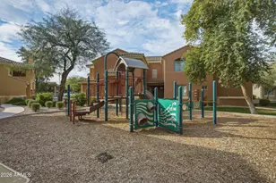 955 E Knox Rd, Chandler, AZ 85225 - Photo 23