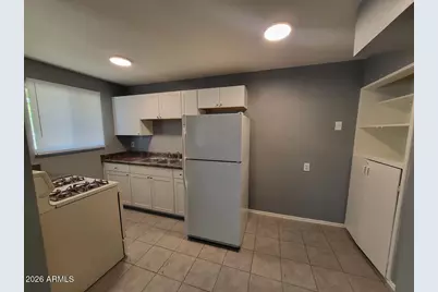 1445 S Kenneth Place #H, Tempe, AZ 85281 - Photo 3