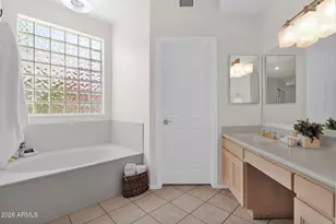 5876 W Cielo Grande Dr, Glendale, AZ 85310 - Photo 21