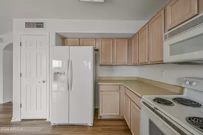 2031 W Tracy Lane, Phoenix, AZ 85023 - Photo 13