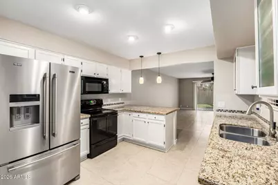 9325 W Topeka Drive, Peoria, AZ 85382 - Photo 13