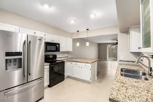 9325 W Topeka Dr, Peoria, AZ 85382 - Photo 11