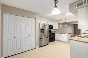 9325 W Topeka Dr, Peoria, AZ 85382 - Photo 9