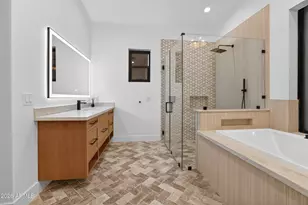 4434 E Mitchell Dr, Phoenix, AZ 85018 - Photo 21