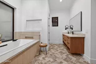 4434 E Mitchell Dr, Phoenix, AZ 85018 - Photo 25