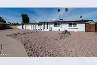 8714 E Mackenzie Drive, Scottsdale, AZ 85251 - Photo 9