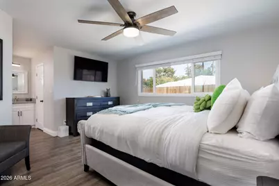 8714 E Mackenzie Drive, Scottsdale, AZ 85251 - Photo 17