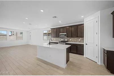 22334 W Irma Lane, Surprise, AZ 85387 - Photo 7