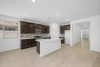 22334 W Irma Lane, Surprise, AZ 85387 - Photo 5