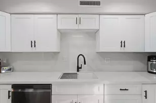 542 W Palm Ln, Phoenix, AZ 85003 - Photo 21