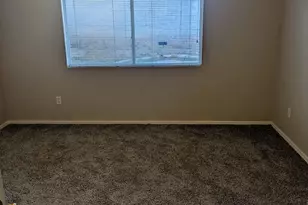 15440 W Mauna Loa Ln, Surprise, AZ 85379 - Photo 17