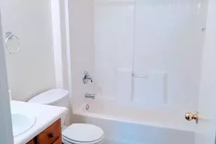 15440 W Mauna Loa Ln, Surprise, AZ 85379 - Photo 11