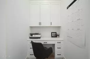 3226 E Glenrosa Ave, Phoenix, AZ 85018 - Photo 31