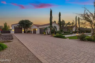 2923 E Fruitvale Avenue, Gilbert, AZ 85297 - Photo 3