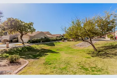 13824 S 42nd Place, Phoenix, AZ 85044 - Photo 35