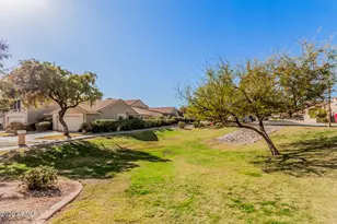 13824 S 42nd Pl, Phoenix, AZ 85044 - Photo 35