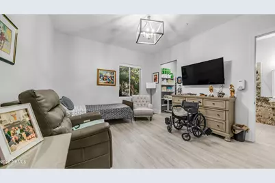 9900 E Luxury Assisted Living Boulevard, Scottsdale, AZ 85260 - Photo 31