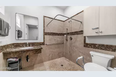 9900 E Luxury Assisted Living Boulevard, Scottsdale, AZ 85260 - Photo 45