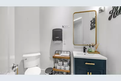 9900 E Luxury Assisted Living Boulevard, Scottsdale, AZ 85260 - Photo 51