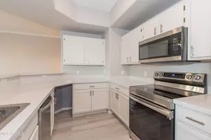 3236 E Chandler Blvd, Phoenix, AZ 85048 - Photo 21