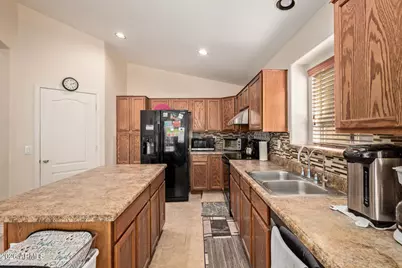 28906 N Nobel Road, Phoenix, AZ 85085 - Photo 13