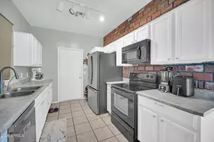 12022 W Belmont Dr, Avondale, AZ 85323 - Photo 11