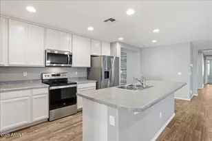 41054 W Portis Dr, Maricopa, AZ 85138 - Photo 9