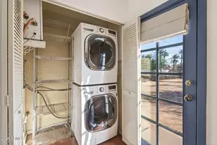 901 W Willetta St, Phoenix, AZ 85007 - Photo 31