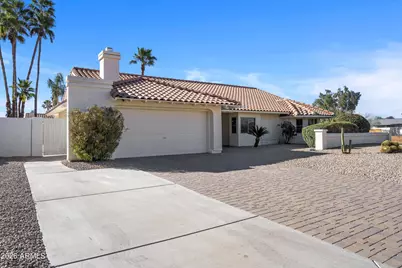 4301 E Betty Elyse Lane, Phoenix, AZ 85032 - Photo 5