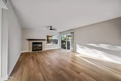 12846 S 50th Way, Phoenix, AZ 85044 - Photo 9