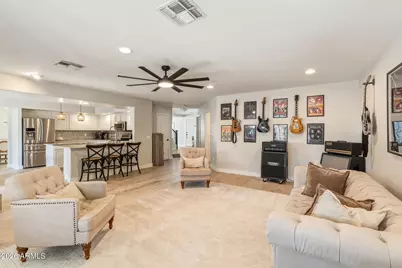 6419 W Honeysuckle Drive, Phoenix, AZ 85083 - Photo 17