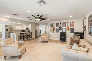 6419 W Honeysuckle Dr, Phoenix, AZ 85083 - Photo 17