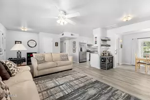 10637 W Augusta Dr, Sun City, AZ 85351 - Photo 5