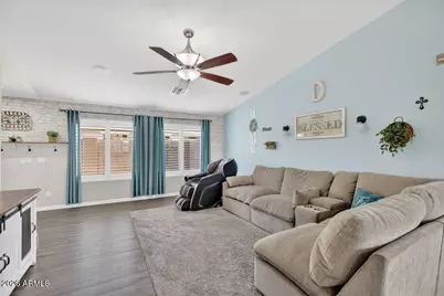 2033 E Saddlebrook Road, Gilbert, AZ 85298 - Photo 9