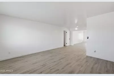 3171 W Orchid Lane, Phoenix, AZ 85051 - Photo 5