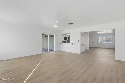 3171 W Orchid Lane, Phoenix, AZ 85051 - Photo 9