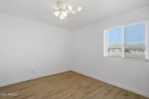 3171 W Orchid Ln, Phoenix, AZ 85051 - Photo 23