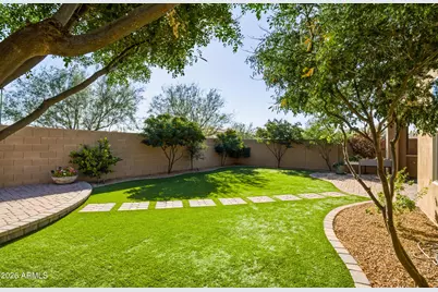 18125 N 65th Place, Phoenix, AZ 85054 - Photo 33