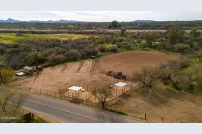 37115 S Rincon Road, Wickenburg, AZ 85390 - Photo 27