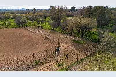 37115 S Rincon Road, Wickenburg, AZ 85390 - Photo 3