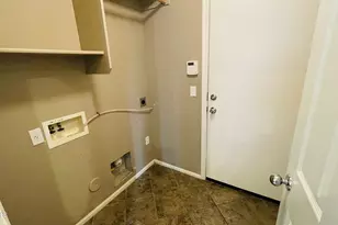 44577 W Yucca Ln, Maricopa, AZ 85138 - Photo 7