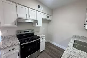 555 N May St, Mesa, AZ 85201 - Photo 5