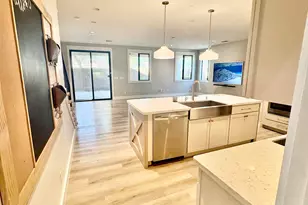 4740 E Tierra Buena Ln, Phoenix, AZ 85032 - Photo 9