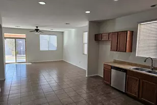 238 N 174th Dr, Goodyear, AZ 85338 - Photo 3